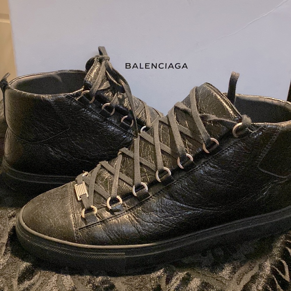 💯 Authentic BALENCIAGA’S Men sneakers!!!